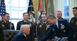 US-Medien: Generalstabschef warnt vor Risiken eines US-Angriffs auf den Iran