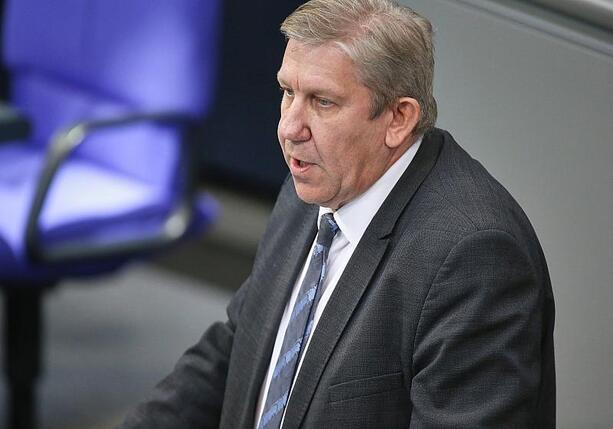 Bild vergr&ouml;&szlig;ern: SPD kündigt Ja zu umstrittenem Drohnenkauf an