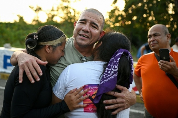 Bild vergr&ouml;&szlig;ern: 179 politische Gefangene seit Verabschiedung von Amnestiegesetz in Venezuela freigelassen