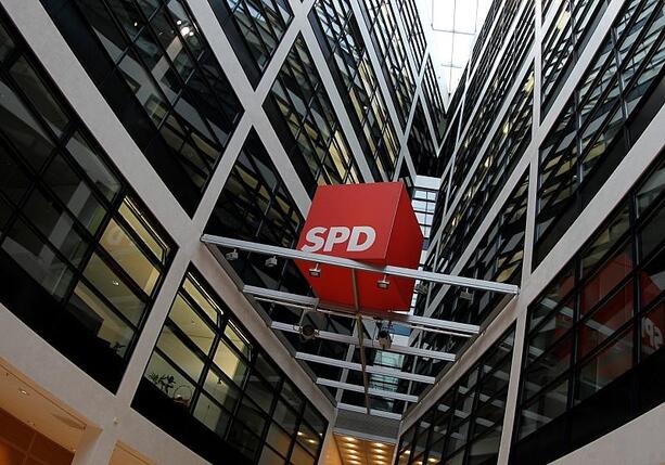 Bild vergr&ouml;&szlig;ern: SPD-Migrationspolitiker fühlen sich bei Programmdebatte außen vor