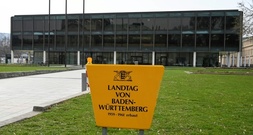 Weitere Umfrage sieht enges Rennen zwischen CDU und Grünen in Baden-Württemberg