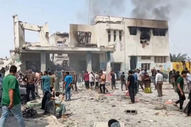 Bild vergr&ouml;&szlig;ern: Iranische Behörden: 85 Tote durch israelischen Angriff auf Mädchenschule