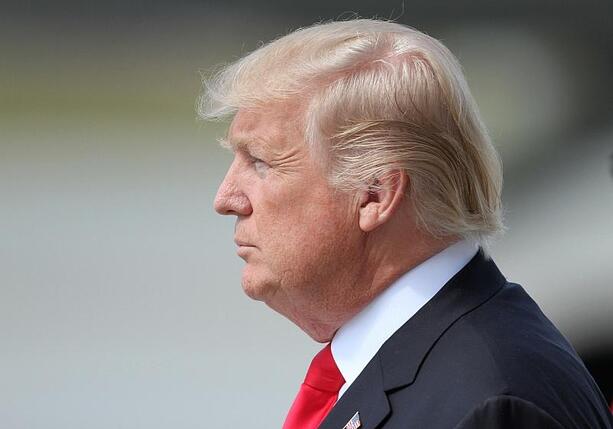 Bild vergr&ouml;&szlig;ern: Trump meldet Tod von Ali Khamenei