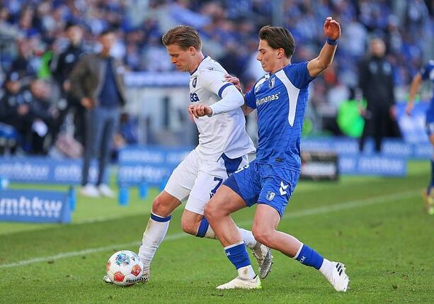 Bild vergr&ouml;&szlig;ern: 2. Bundesliga: KSC verschärft Magdeburger Krise