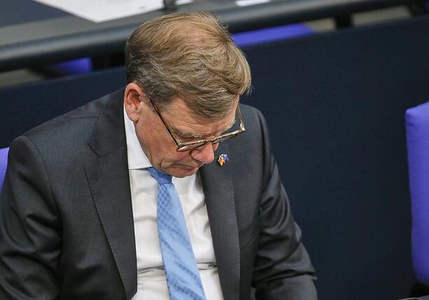 Bild vergr&ouml;&szlig;ern: Wadephul: Keine militärische Evakuierung aus Emiraten möglich