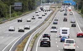 Beiträge zu Kfz-Versicherung steigen mit zunehmendem Alter deutlich