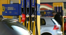 ADAC: Benzin- und Dieselpreis bis Montagnachmittag weiter gestiegen