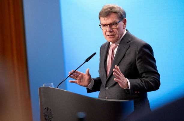 Bild vergr&ouml;&szlig;ern: Erster Evakuierungsflug der Bundesregierung startet am Mittwoch