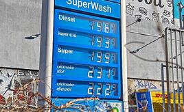 Kartellamt sind Benzinpreissprünge schon vor Iran-Krieg