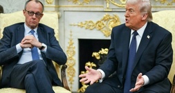 Merz versucht Trump mit Faksimile von historischer Urkunde in Handelsstreit zu besänftigen