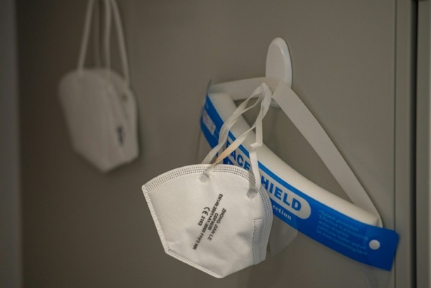 Bild vergr&ouml;&szlig;ern: Studie: Psychische Folgen von Coronapandemie für junge Menschen weiter spürbar