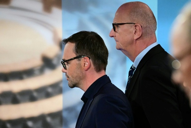 Bild vergr&ouml;&szlig;ern: Koalitionsvertrag in Brandenburg: CDU bekommt Innenministerium