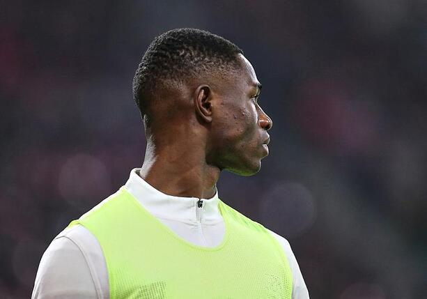 Bild vergr&ouml;&szlig;ern: Bundesliga: Leverkusen gewinnt Nachholspiel beim HSV