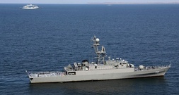 Irans Außenminister Araghtschi: USA werden Versenkung von Kriegsschiff 