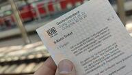 Linke fordert Wiedereinführung des 9-Euro-Tickets