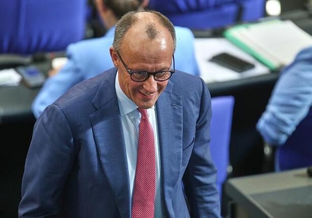 Bild vergr&ouml;&szlig;ern: Infratest: Union setzt sich in Sonntagsfrage von AfD ab