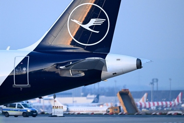 Bild vergr&ouml;&szlig;ern: Söder: Evakuierungen aus dem Nahen Osten noch unzureichend