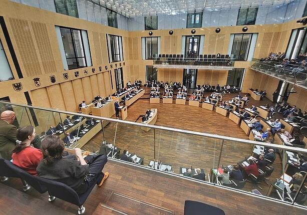 Bild vergr&ouml;&szlig;ern: Bundesrat stimmt Kritis-Dachgesetz zu