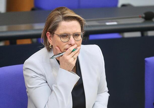 Bild vergr&ouml;&szlig;ern: Hubig sieht Politiker-Beleidigungs-Paragrafen kritisch