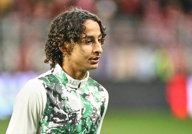 Bild vergr&ouml;&szlig;ern: 1. Bundesliga: Bayern gewinnen souverän gegen Gladbach