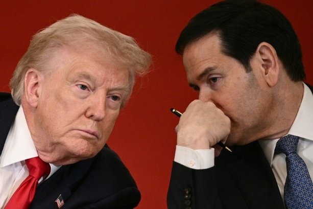 Bild vergr&ouml;&szlig;ern: Trump drängt US-Rüstungsindustrie zu deutlich höherer Produktion