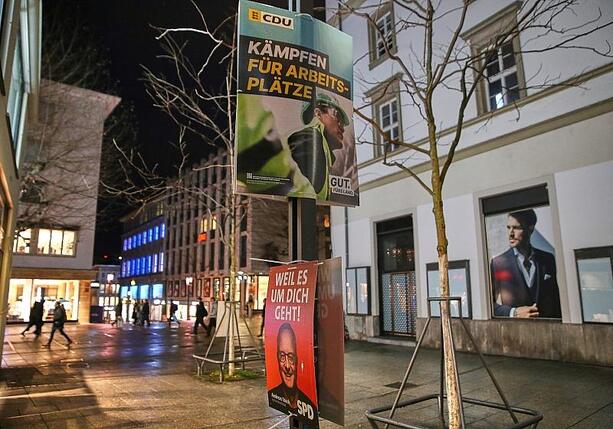 Bild vergr&ouml;&szlig;ern: Wahlbeteiligung in Baden-Württemberg bis 14 Uhr höher als 2021