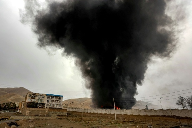 Bild vergr&ouml;&szlig;ern: Iran droht mit Angriffen auf Ölanlagen am Golf