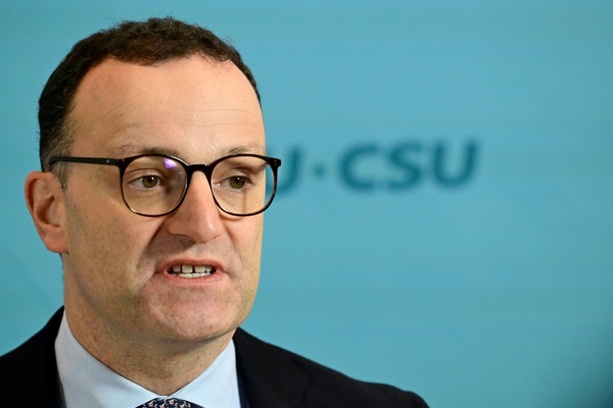 Bild vergr&ouml;&szlig;ern: Verfahren gegen Unionsfraktionschef Spahn wegen Maskenkäufen eingestellt