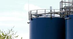 Schnitzer fordert Einsatz der globalen Ölreserve