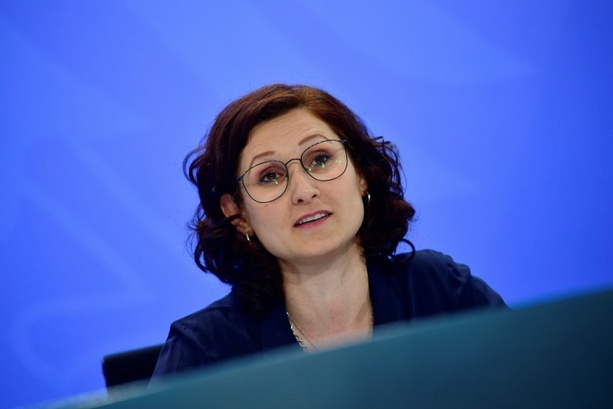 Bild vergr&ouml;&szlig;ern: Ataman: Gut 13 Prozent der Menschen in Deutschland mit Diskriminierungserfahrung