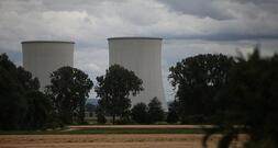 Bundesumweltminister lehnt von der Leyens neuen Atomkurs ab