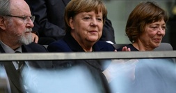 EU-Parlament zeichnet Angela Merkel mit Europäischem Verdienstorden aus