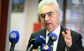 Mögliche Freigabe strategischer Ölreserven: IEA beruft Sondersitzung ein