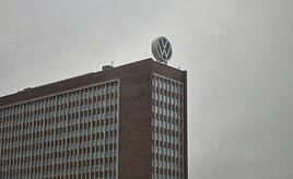 Linke fordert VW-Vorstand zur Weitergabe von Boni an Belegschaft auf