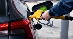 Saarlands Ministerpräsidentin wirft Mineralölkonzernen Abzocke vor