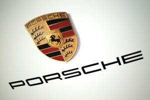 Gewinn von Porsche bricht um 90 Prozent ein - Neuer Chef kündigt 