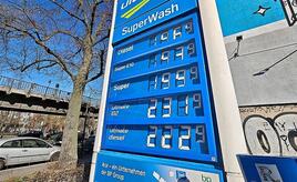 Bundesregierung will Preiserhöhungen an Tankstellen limitieren