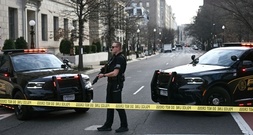 US-Polizei: Transporter fährt in Absperrung am Weißen Haus