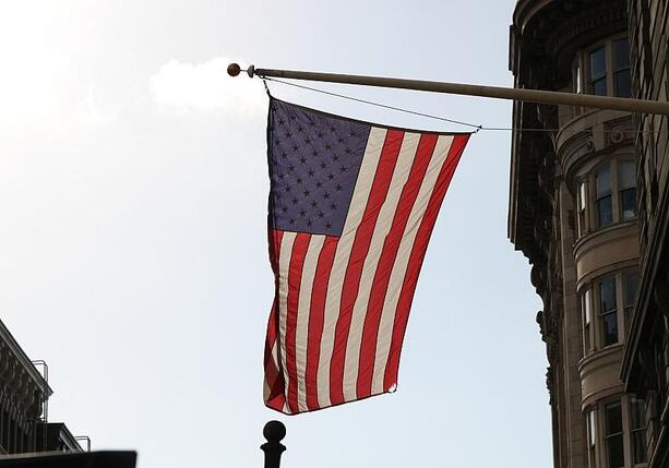 Bild vergr&ouml;&szlig;ern: Vier Tote bei Absturz von US-Tankflugzeug im Irak