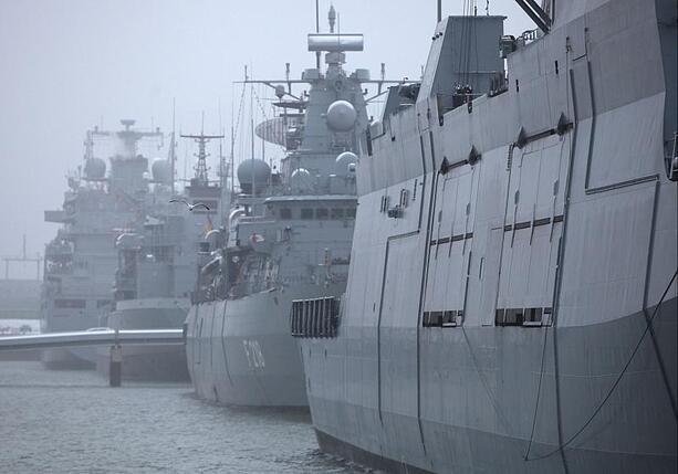 Bild vergr&ouml;&szlig;ern: Koalition uneins über Marinemission in der Straße von Hormus