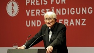 Steinmeier und Merz würdigen verstorbenen Philosophen Habermas