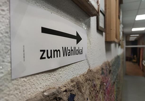 Bild vergr&ouml;&szlig;ern: Kommunalwahlen in Hessen gestartet