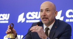 EVP-Zusammenarbeit mit Ultrarechten auf EU-Ebene: CSU nimmt Weber in Schutz