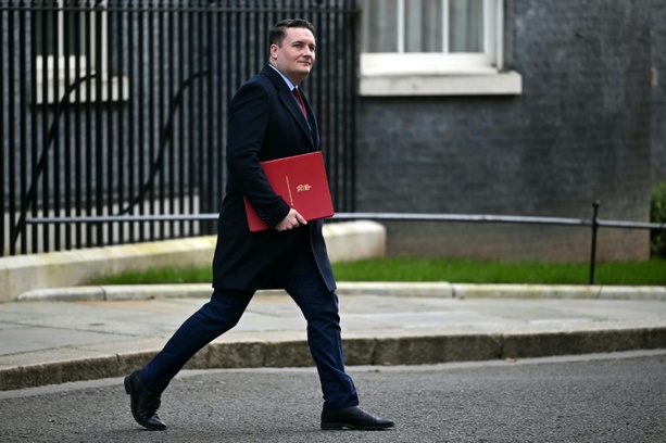 Bild vergr&ouml;&szlig;ern: Meningitis-Ausbruch in England: Hunderte sollen vorbeugend Antibiotika einnehmen