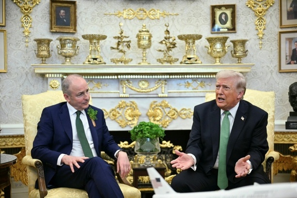 Bild vergr&ouml;&szlig;ern: Streit über Straße von Hormus: Trump teilt gegen Deutschland und die Nato aus