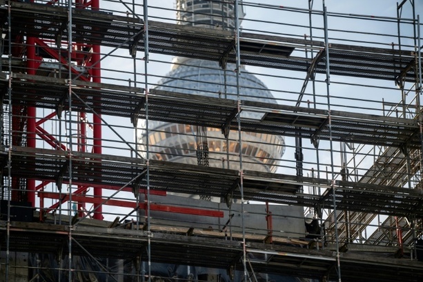 Bild vergr&ouml;&szlig;ern: Aufwärtstrend bei Baugenehmigungen setzt sich auch im Januar fort