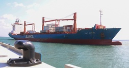 Iran-Krieg: Tausende Luxuswagen auf Weg nach Dubai auf kenianischer Insel gestrandet