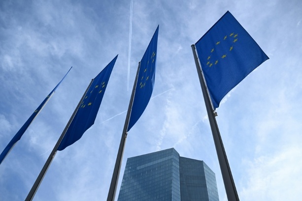 Bild vergr&ouml;&szlig;ern: EZB lässt Leitzinsen trotz Energiepreisschocks vorerst unverändert