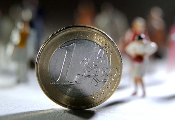 Bild vergr&ouml;&szlig;ern: Keine Bewegung: Knapp die Hälfte der Beschäftigten arbeitet nach Tarifvertrag