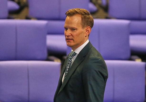 Bild vergr&ouml;&szlig;ern: Streeck verteidigt Verbot von Inhaltsstoffen bei E-Zigaretten